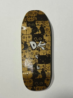 DK Fingerboards Single Deck - Cruiser2 Shape - Gold/Black Cats Graphic